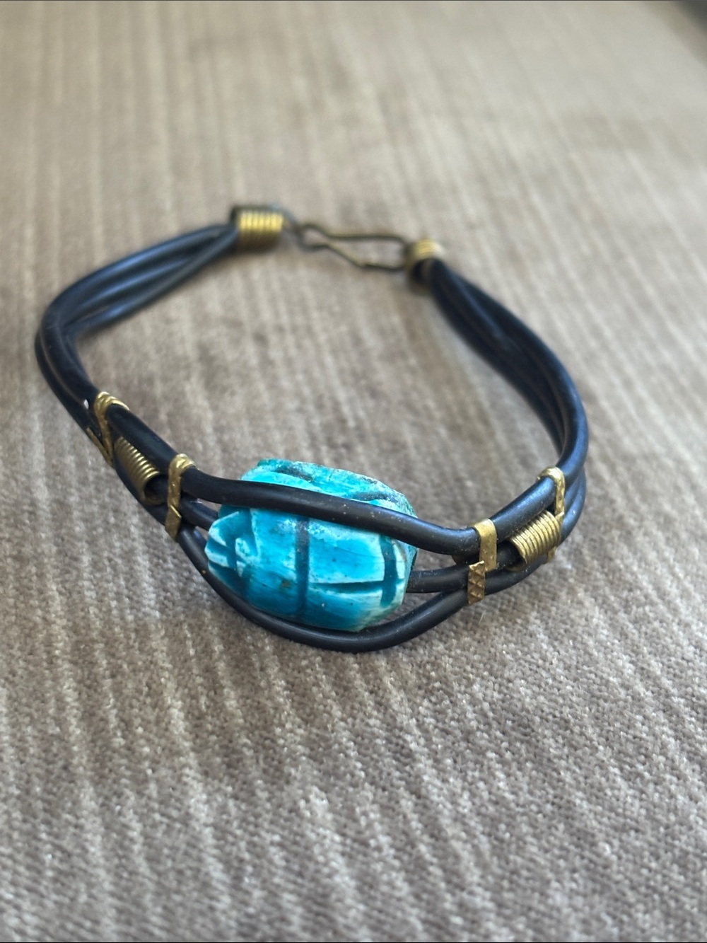 Teal Egyptian Scarab Beetle Stone Black Cord Bracelet Brass Accent Vntg 90’s